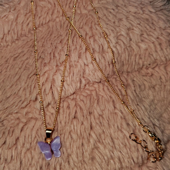 💎🦋Purple butterfly charm necklace - Picture 2 of 3